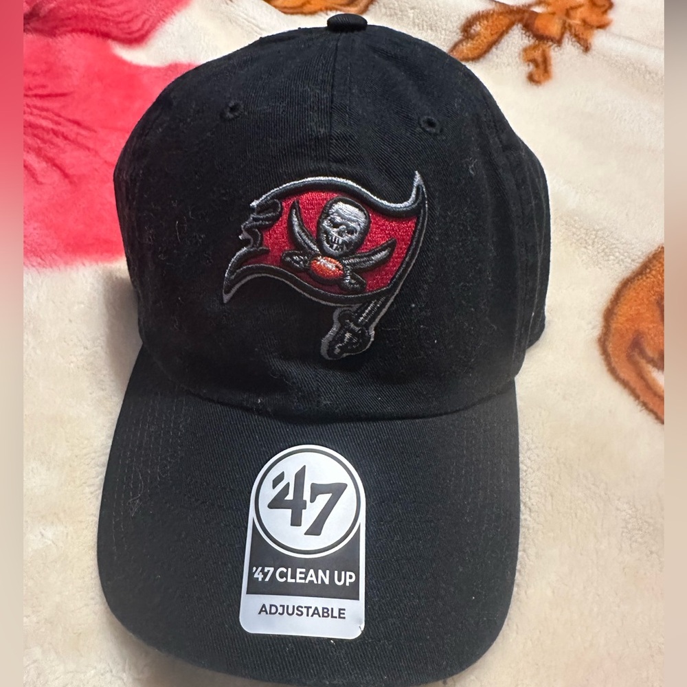 Brand new Tampa Bay Buccaneers hat